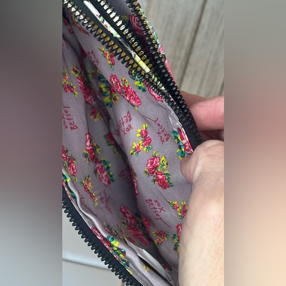 Betsey Johnson Floral Wristlet Clutch - Picture 4 of 4